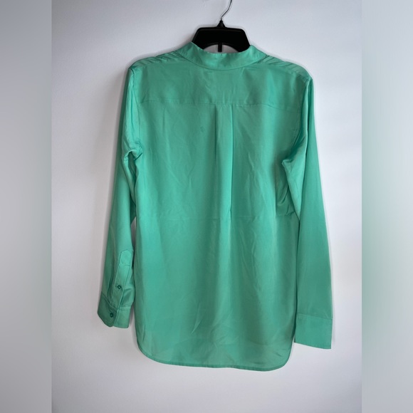 LAUREN RALPH LAUREN Women's Crepe Long Sleeve Buttoned Top - Picture 3 of 5